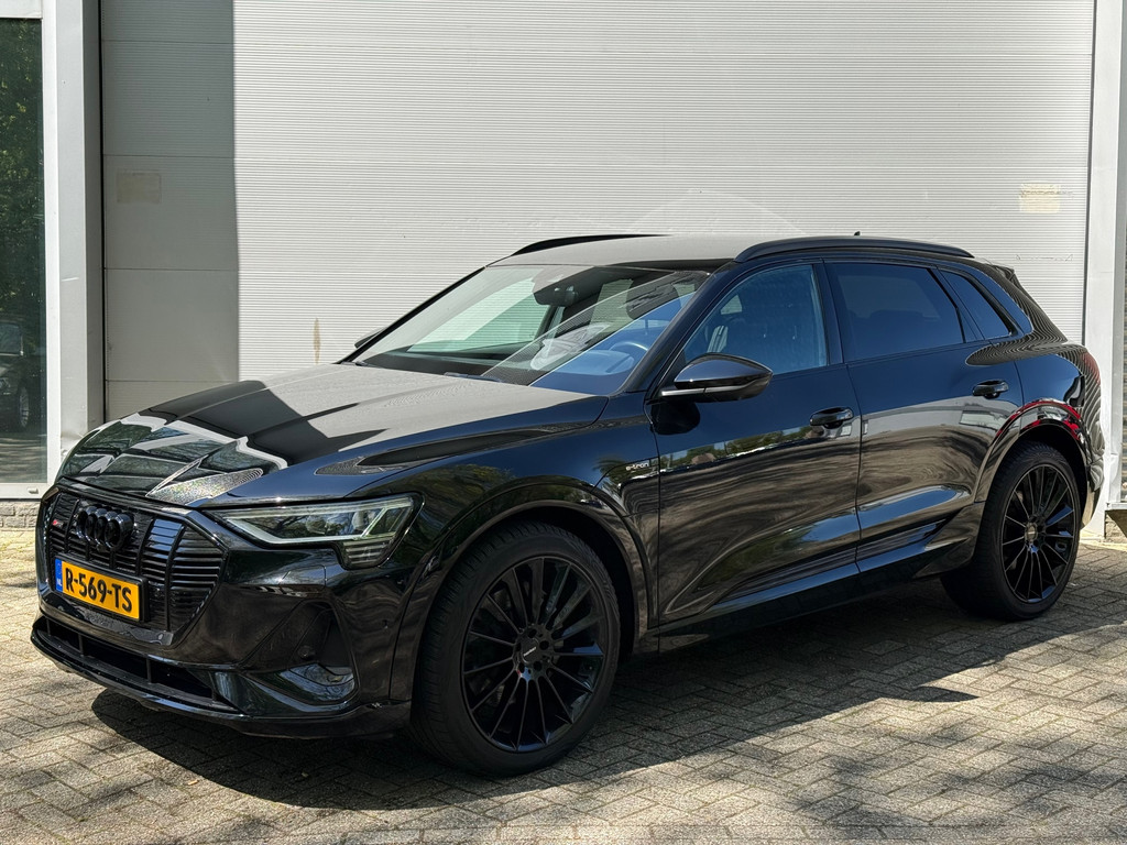 Audi e-tron 50 quattro S edition 71 kWh l S-Line l Trekhaak l Carplay l Xenon l Climate l 360 Camera l ACC l Lane Assist l VDOH l 53044654-0.jpg | Zwaard Auto's