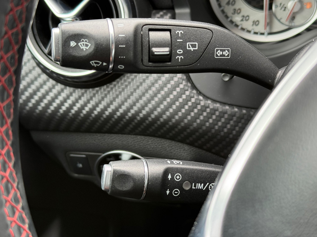 Mercedes-Benz A-Klasse 180 Prestige AMG l Xenon l Navi l Cruise l Airco l In Zeer Goede Staat l 54842360-20.jpg | Zwaard Auto's