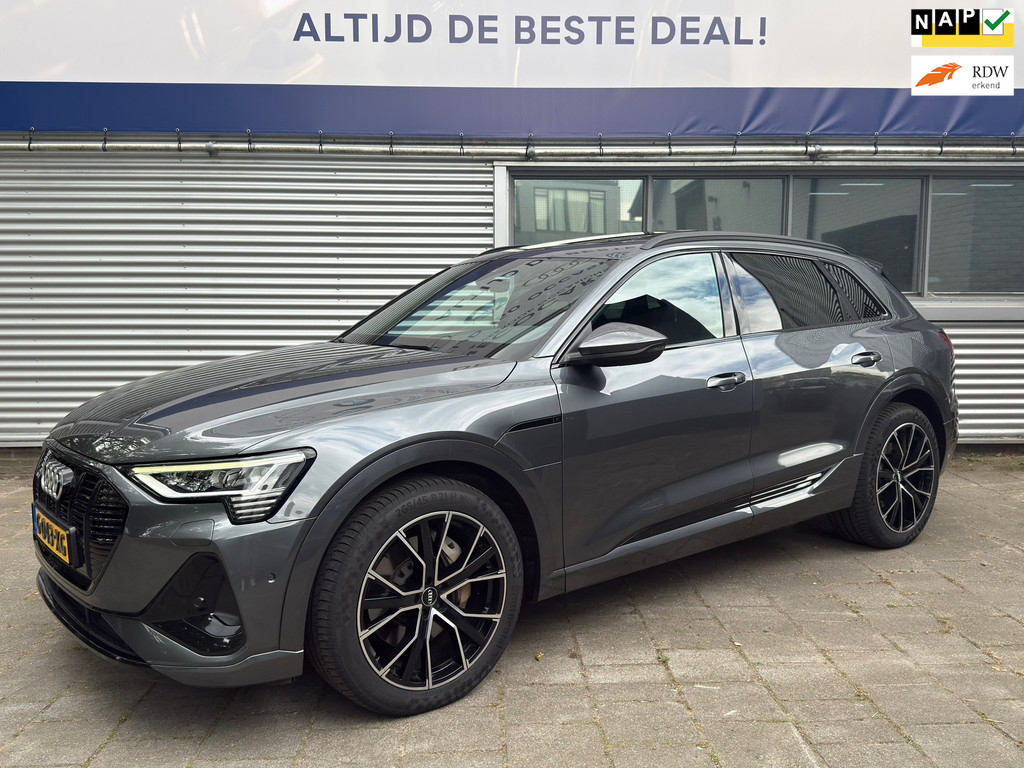 Audi e-tron E-tron 50 quattro Launch edition Black S-Line l Pano l Camera l Trekhaak l 55712274-0.jpg | Zwaard Auto's