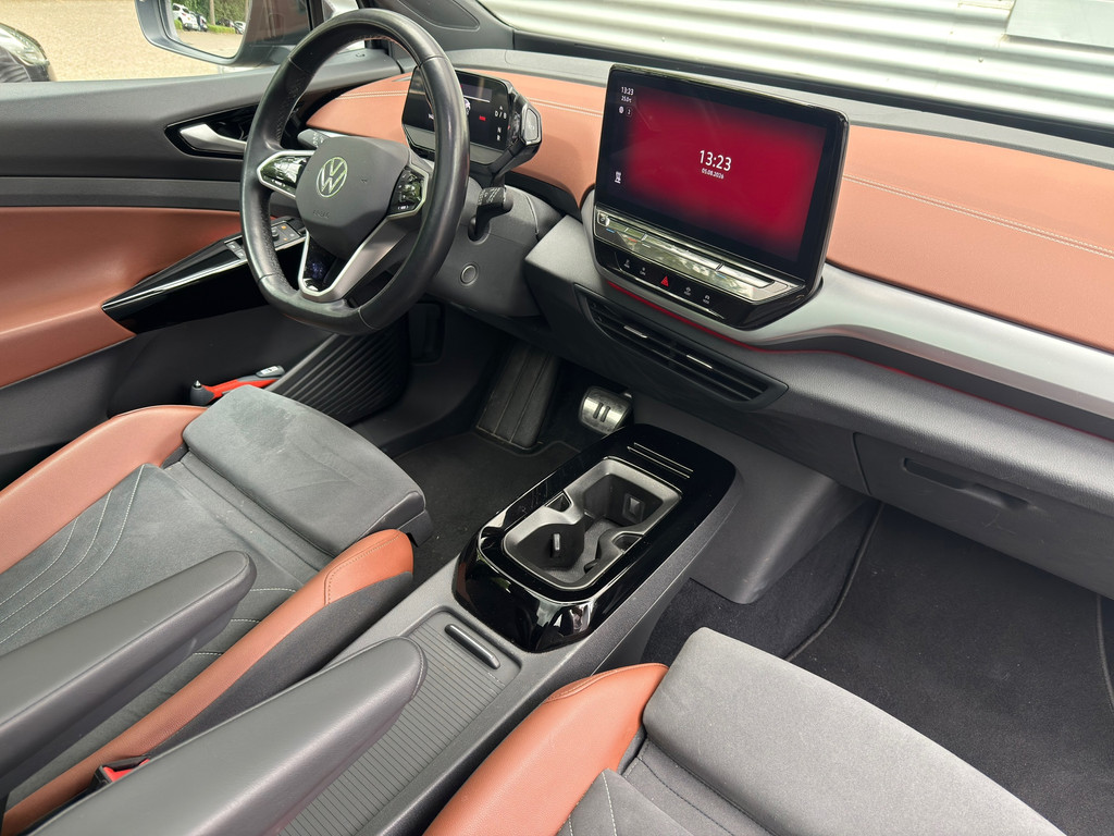 Volkswagen ID.4 Tech 77 kWh l 91,4% SOH l Pano l Camera l VDOH l IZGST l 55712379-4.jpg | Zwaard Auto's