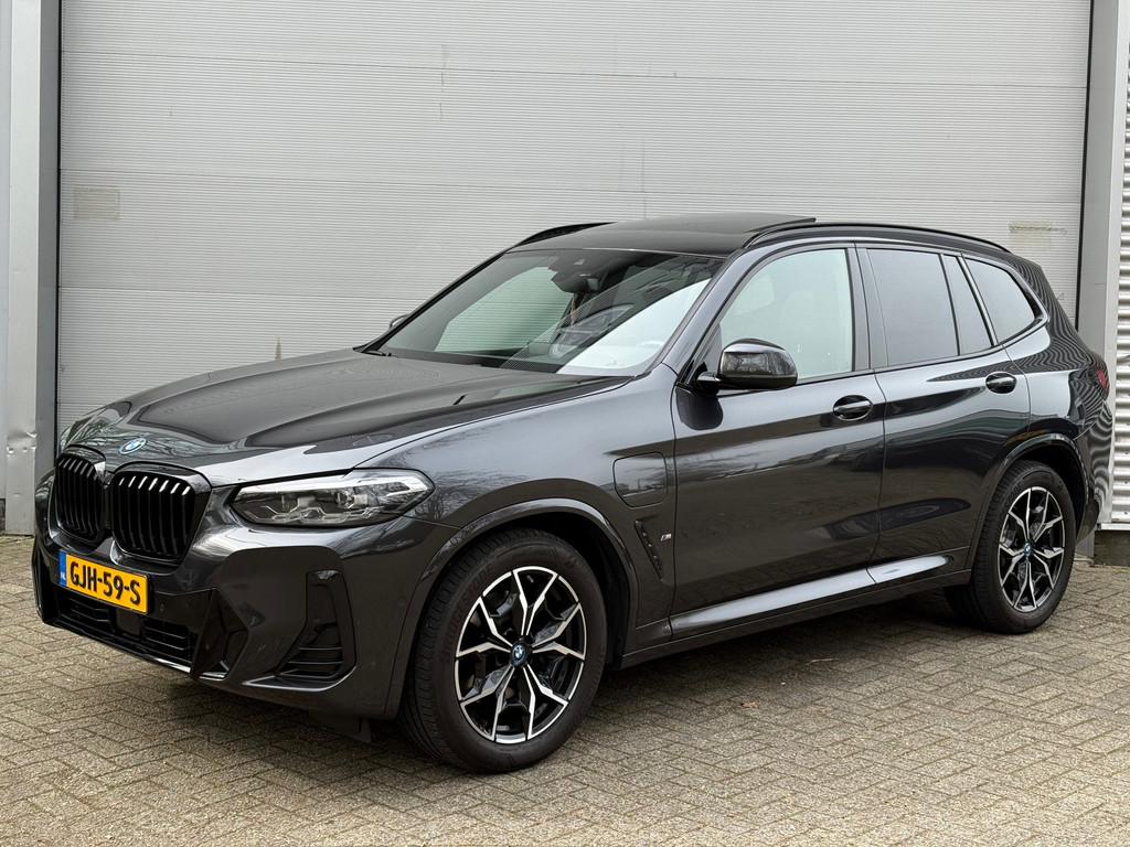 BMW X3 XDrive30e High Executive M Sport l Pano l Virtual l Volleder l ACC l Climate l VDOH l 52303157-0.jpg | Zwaard Auto's